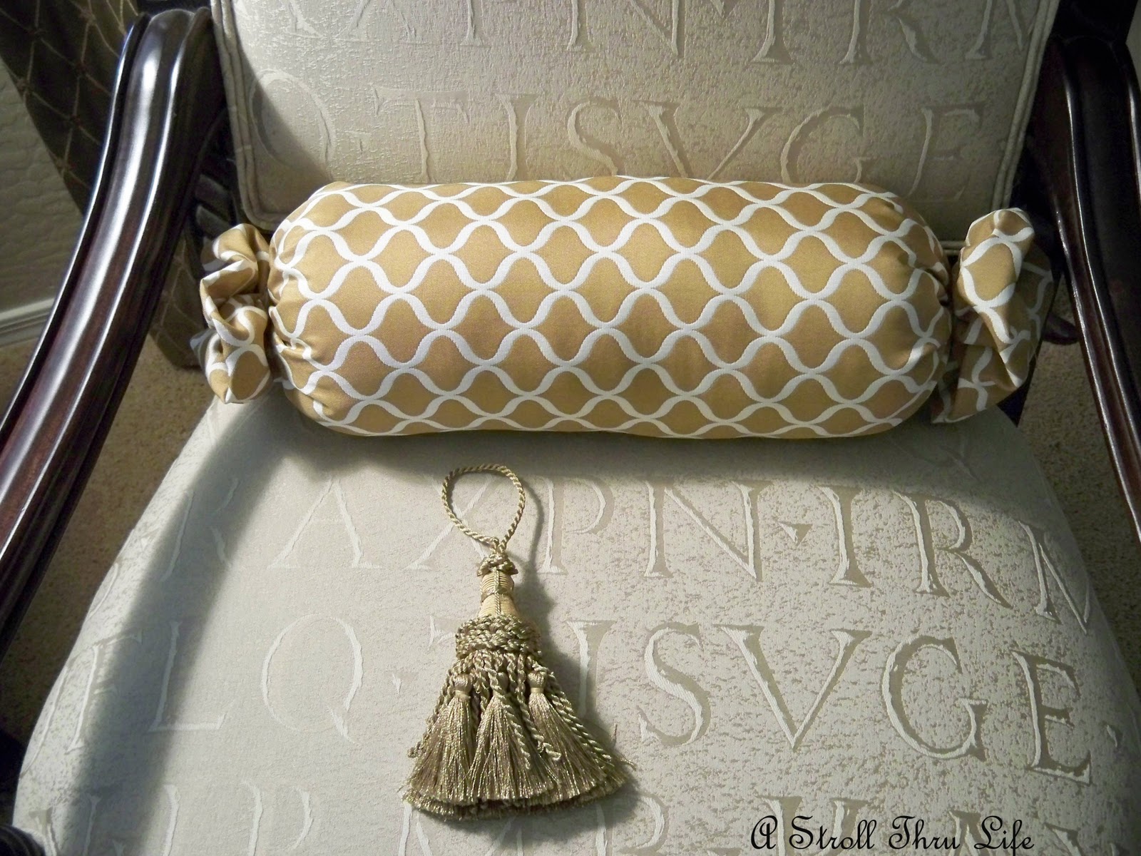 A Stroll Thru Life SewNo Sew Jelly Roll Pillow Tutorial