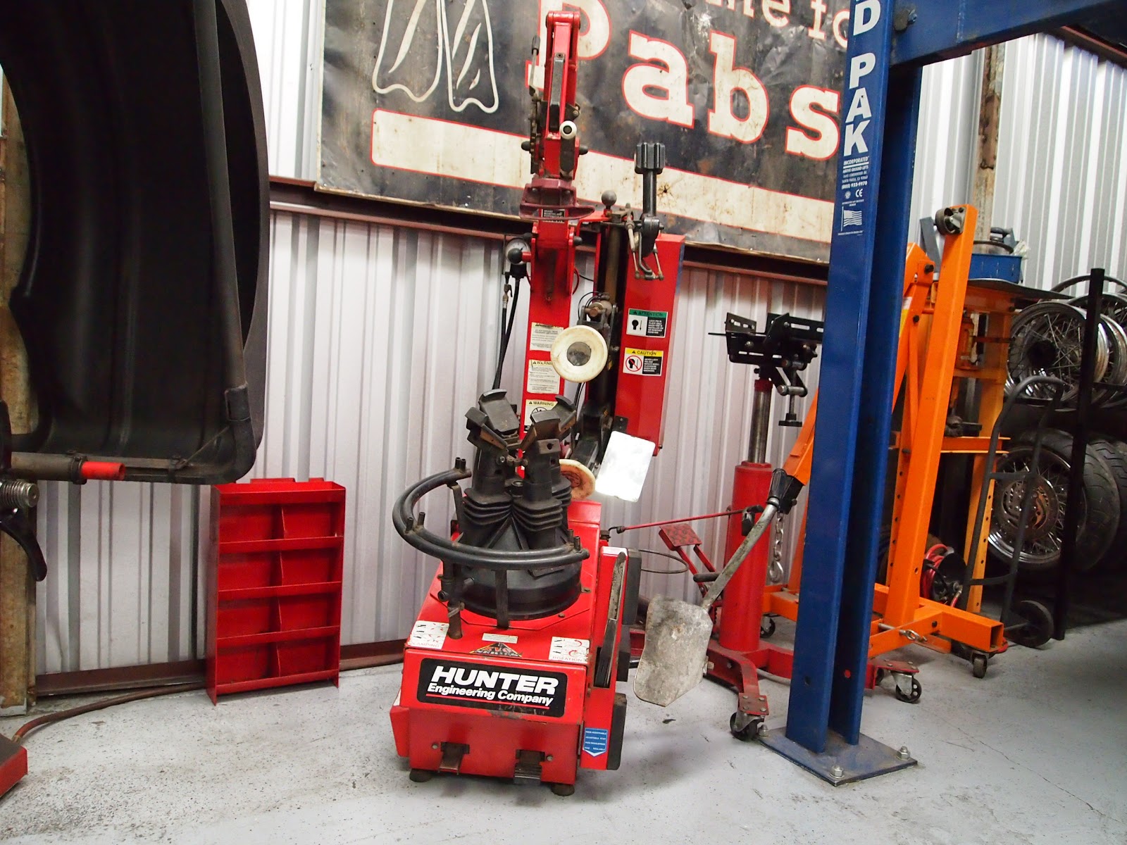 South Bay Street Machines Hunter tire changer & wheel balancer