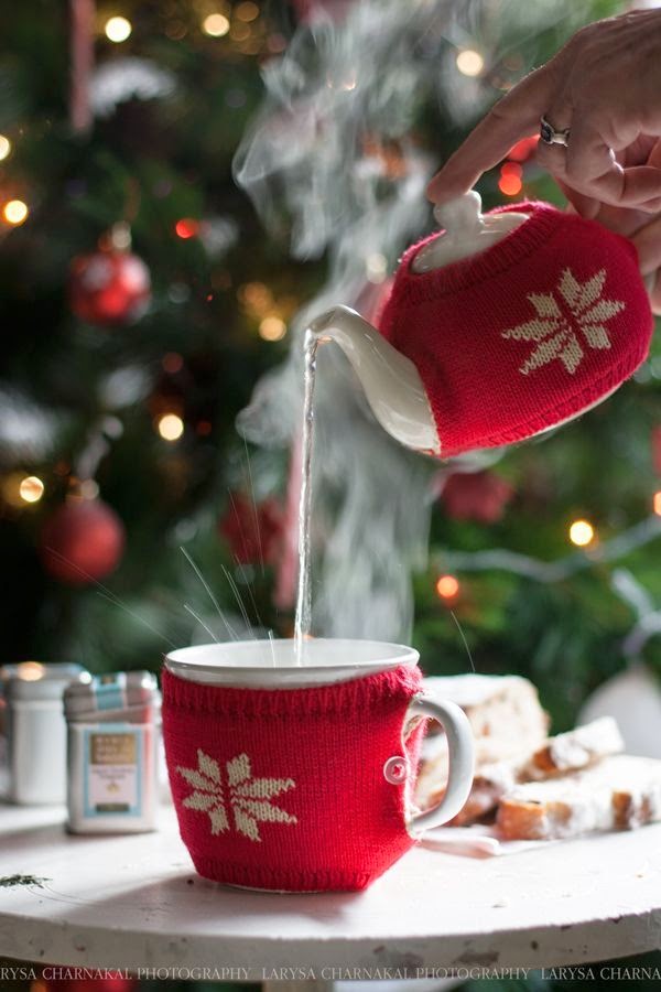 Cafe decorated for christmas editorial stock image Danielle's Sweets : The Heartfelt Home Cafe: Christmas Edition ♥