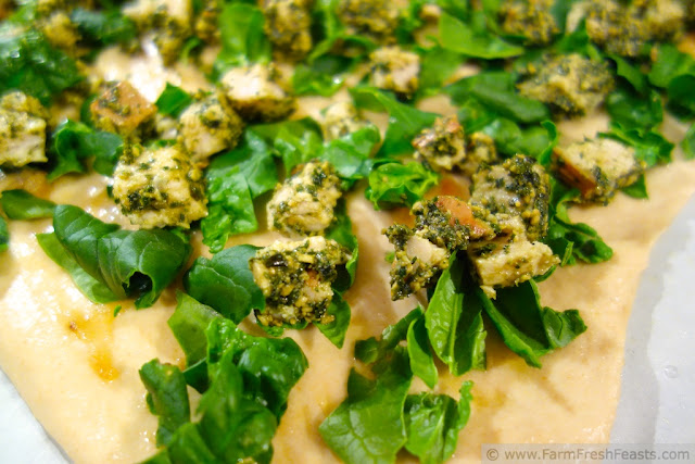 http://www.farmfreshfeasts.com/2013/03/turkey-pesto-spinach-pizza-pizza-night.html