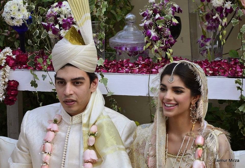 Pakistani Actress Sanam Saeed Wedding Album Unseen Pictures Style
