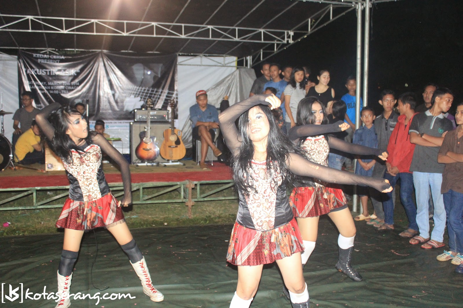 Event - Akustik Asik By: kedaiceriaa, CiRKoRM dan KotaSerang Event - Akustik Asik By: kedaiceriaa, CiRKoRM dan KotaSerang
