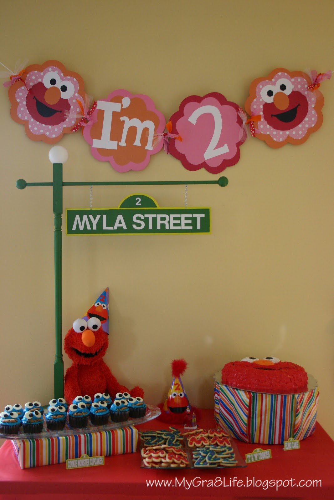 My Gra 8 Life Elmo Party!
