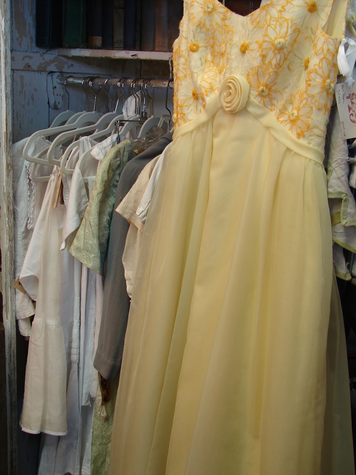 Monticello Antique Marketplace: Vintage Clothing...