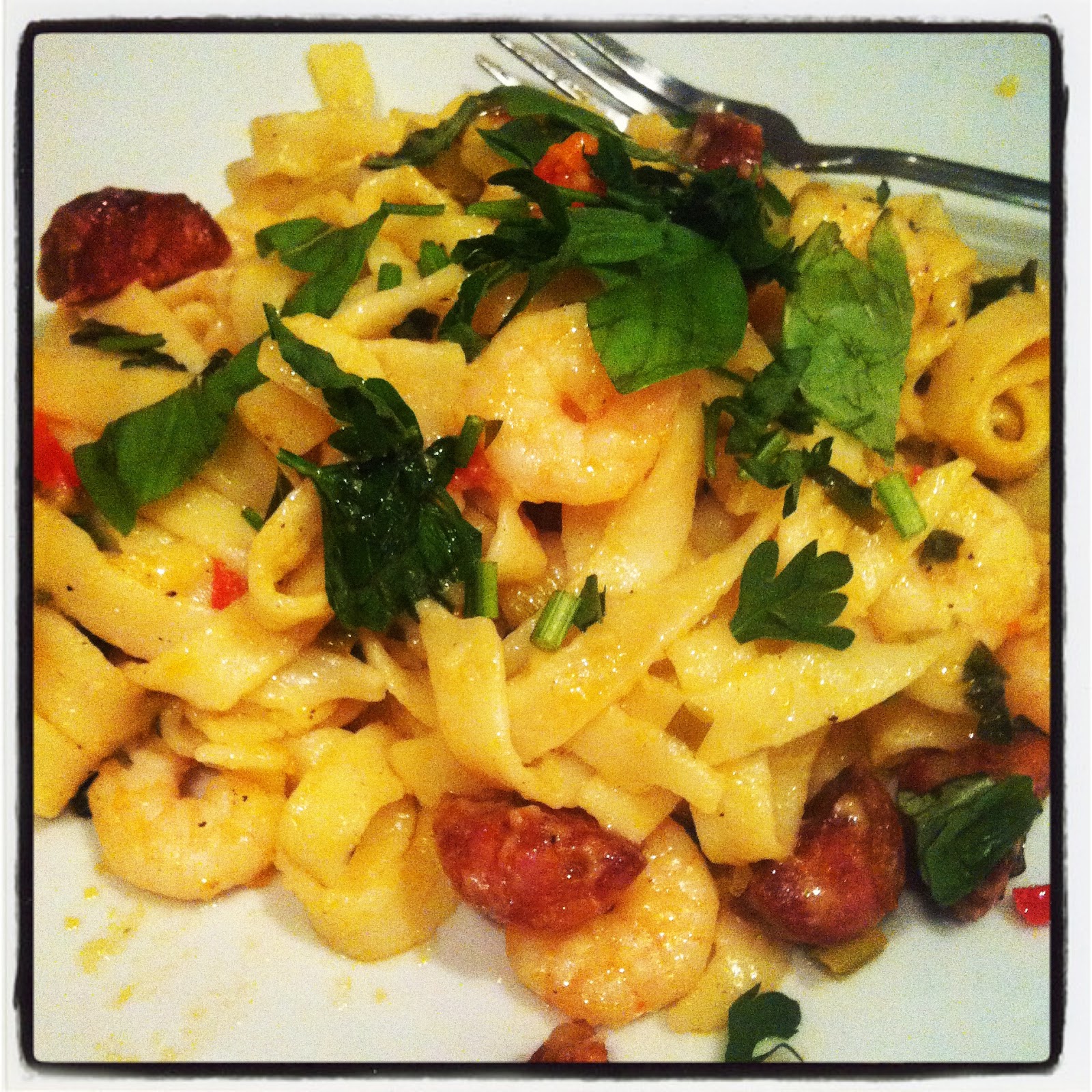 King prawn & chorizo tagliatelle How to peel an onion