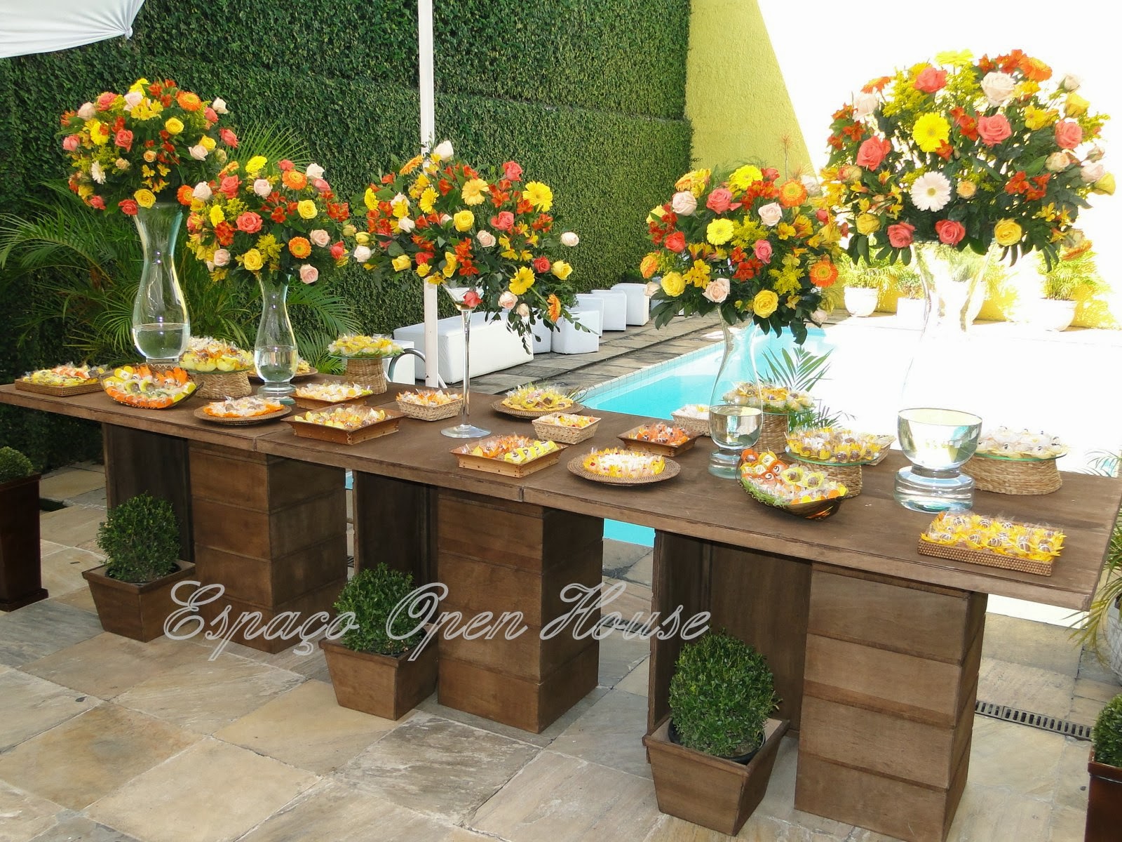decoracao casamento rustico azul e amarelo:Suzana Rodrigues Eventos: Casamento Rústico Amarelo com laranja decoracao casamento rustico azul e amarelo:Suzana Rodrigues Eventos: Casamento Rústico Amarelo com laranja