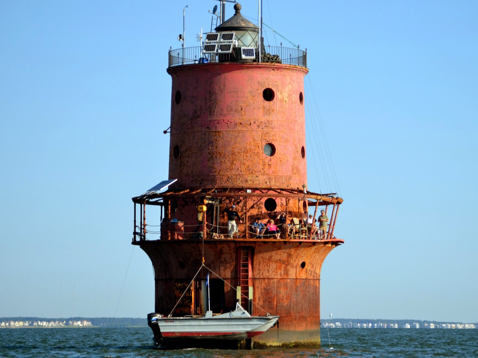 Disasterous History Thimble Shoal Light...The Lighthouse That Became A