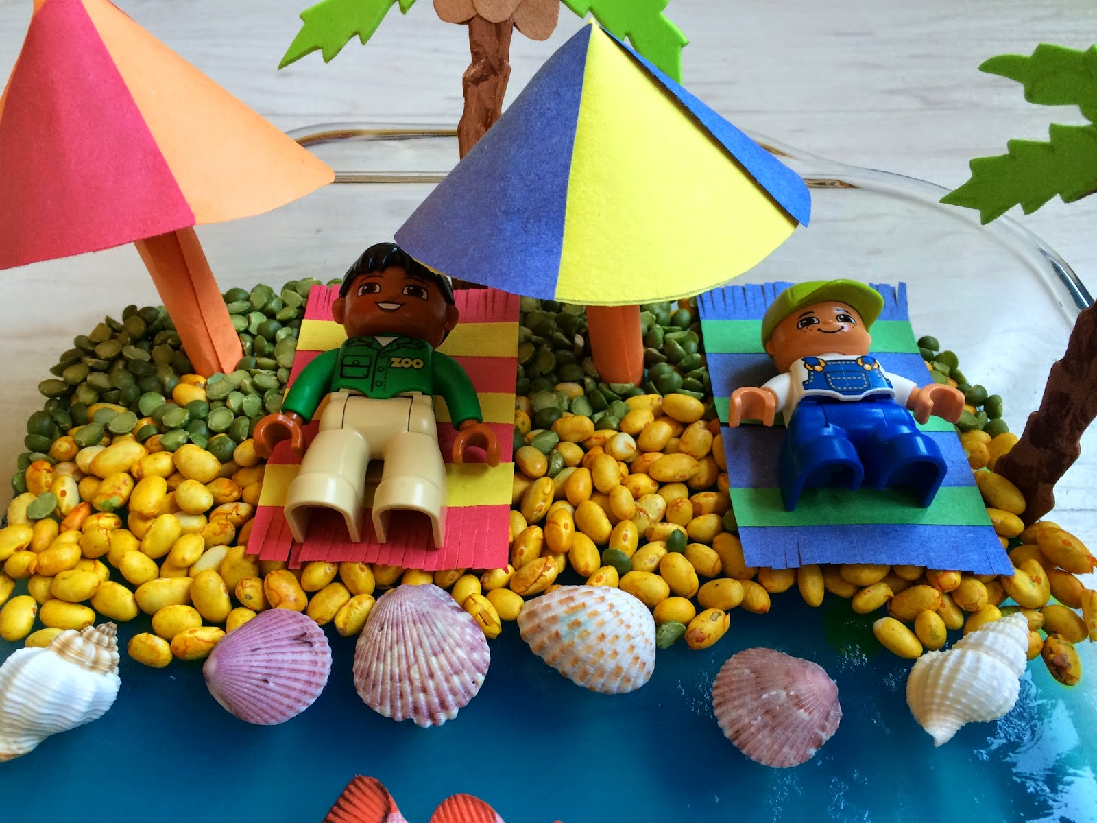 Creative Projects for Kids Tropical Beach Gelatin Sensory Bin