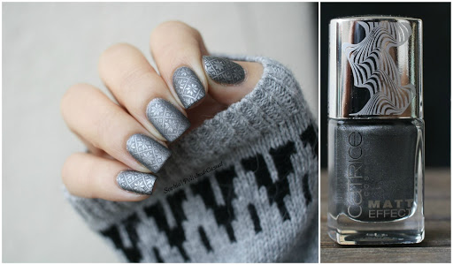 Grey Sweater Nails