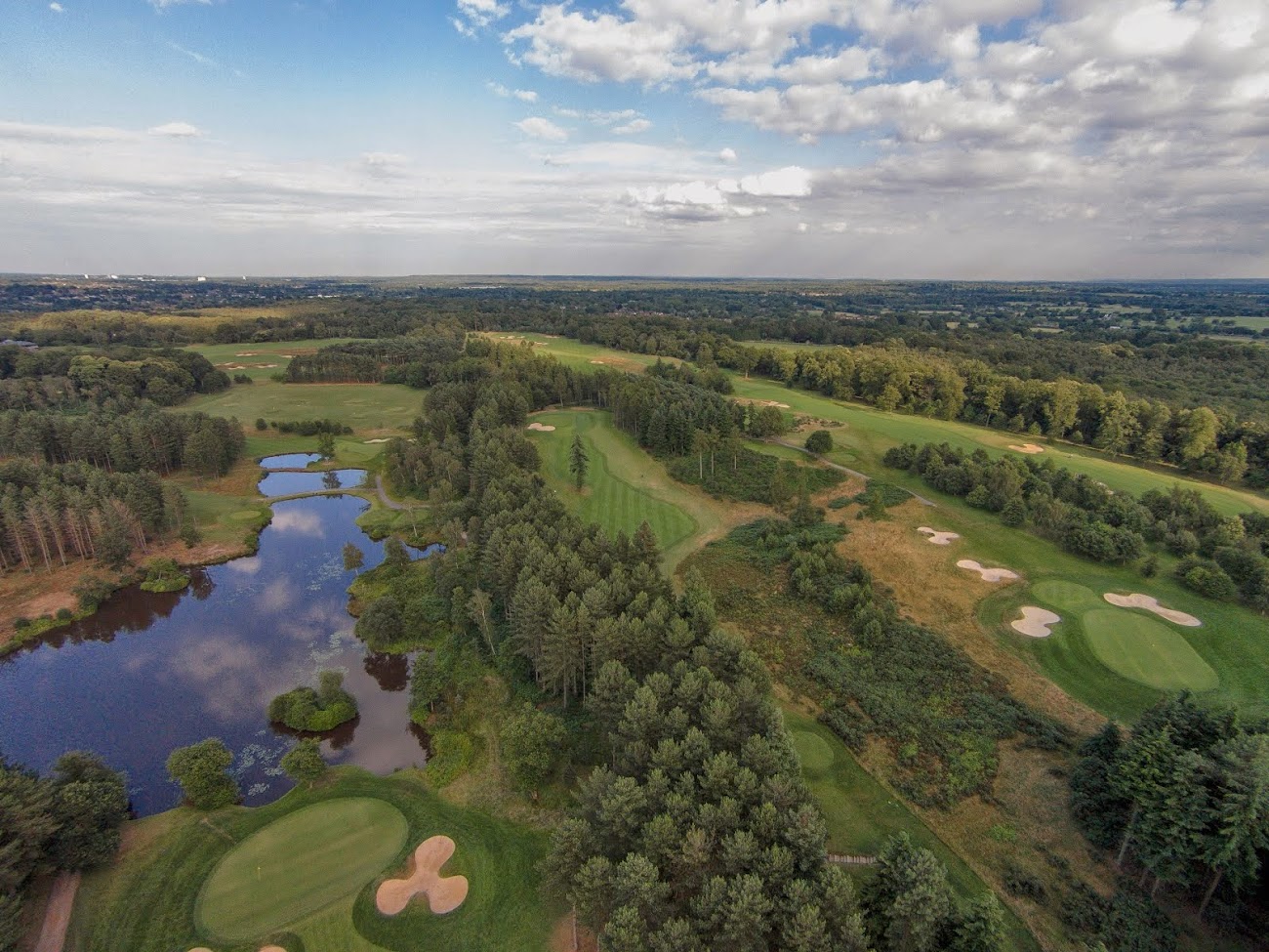 Bearwood Lakes Golf Club