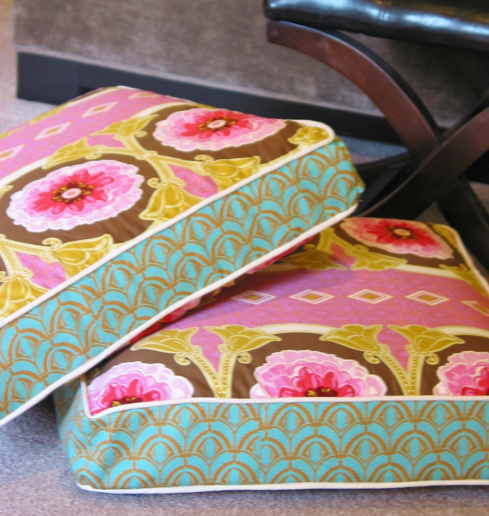 Niesz Vintage Home...and fabric Floor Cushions