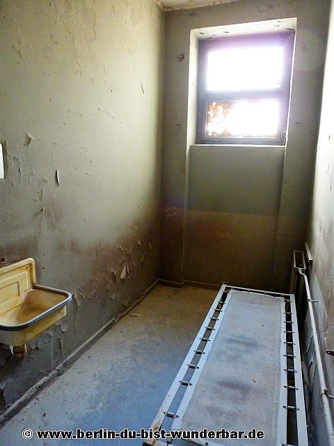 Berlin Entlang Der Einstigen Mauer Im Grenzenlosen Spree Athen