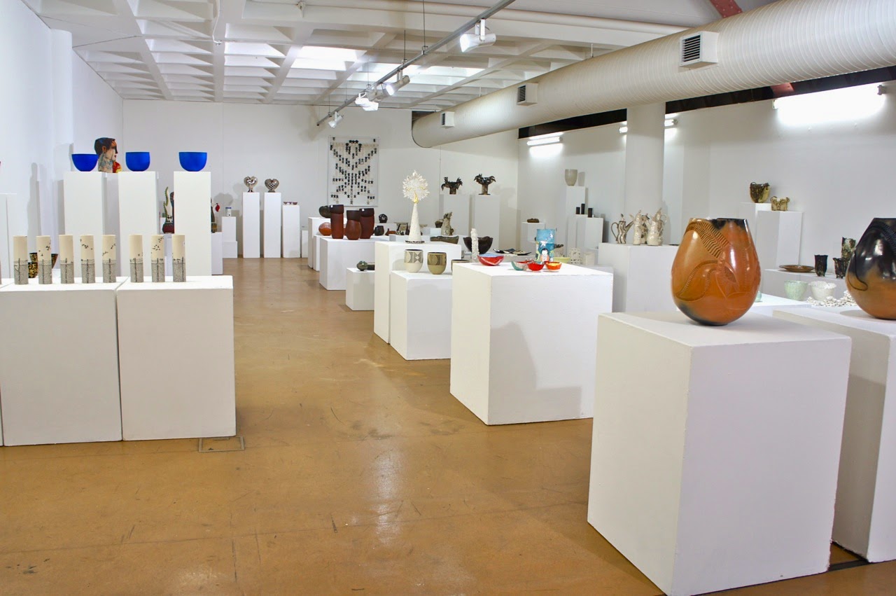 EUGENE HŐN CERAMIC ARTIST Ceramics SA regional exhibition 2014