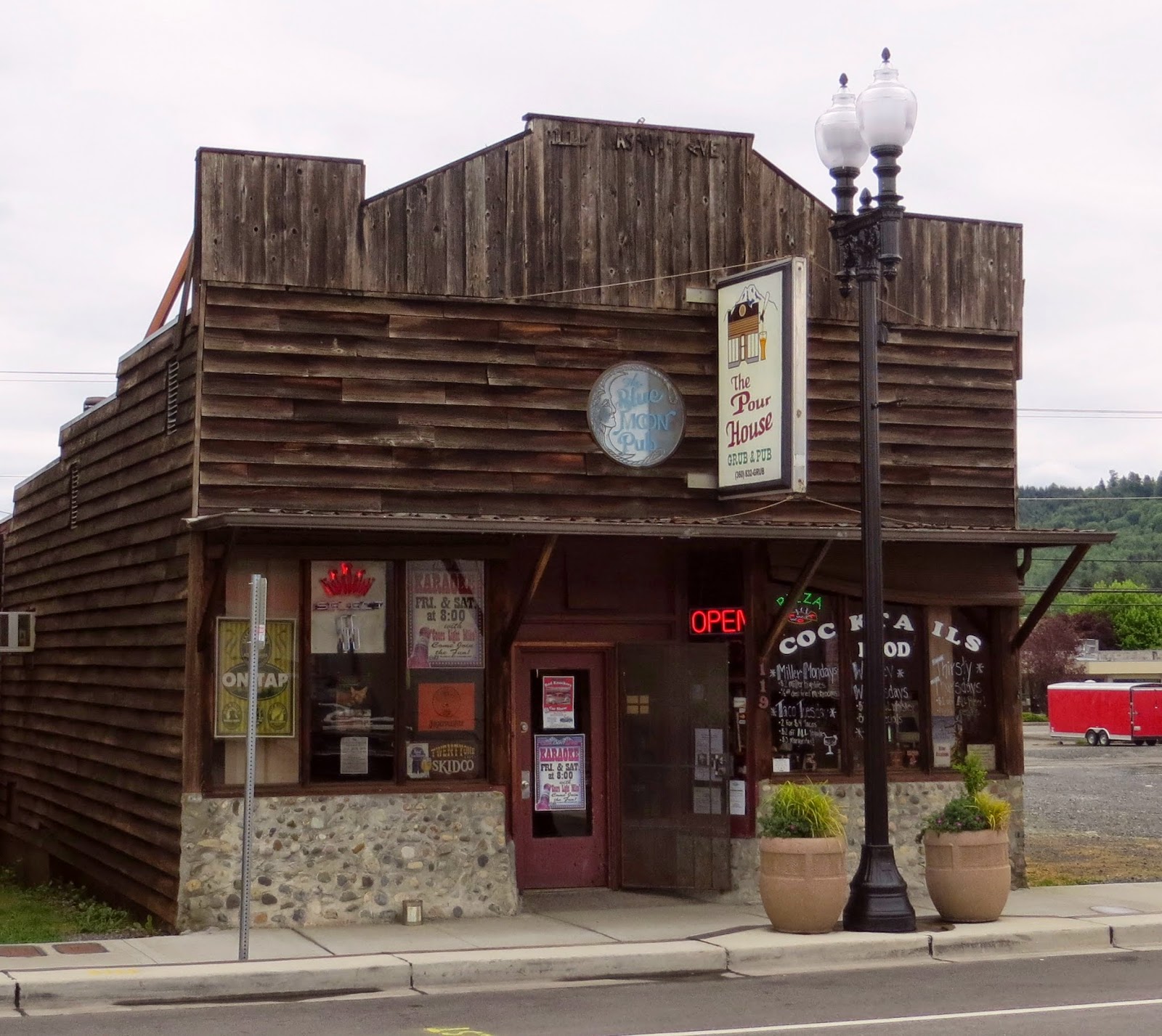 Blog 2167 Pour House Grub and Pub, Eatonville, WA 5/17