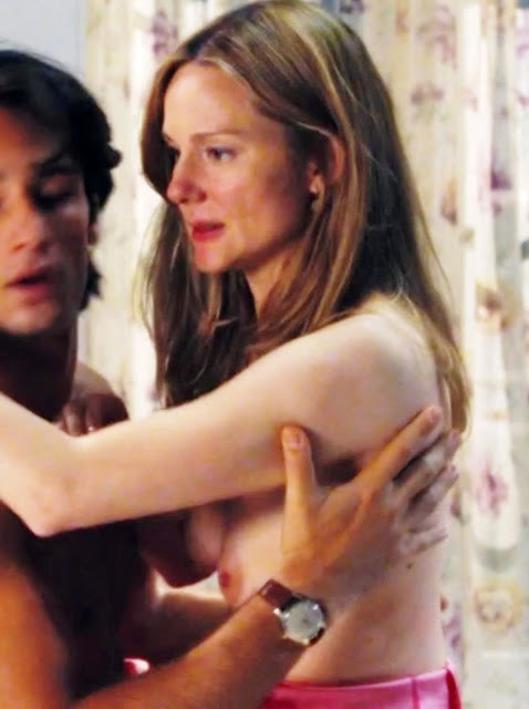 Laura+Linney+(15)