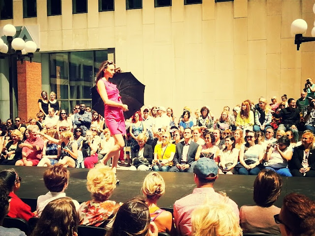 Catherine Deneuve Les Parapluies de Cherbourg fashion show pink dress festival mode design