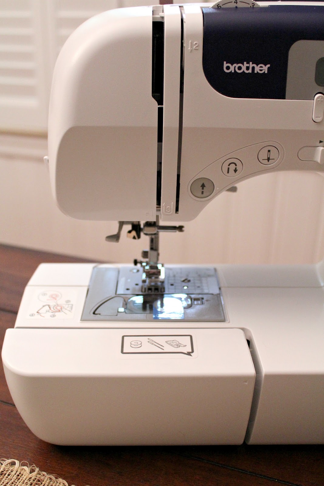 Brother CS6000i Review - A Gorgeous Sewing Machine For Newbies