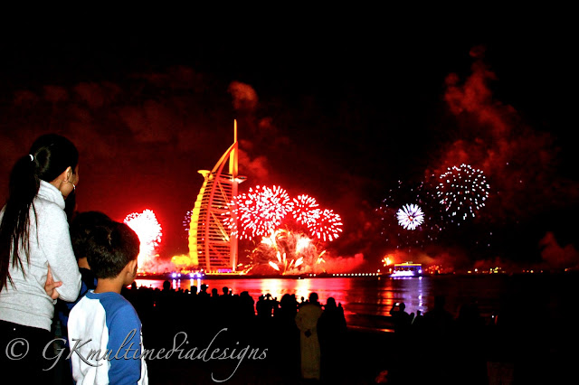 Burj khalifa hd dubai gerald donovan desktop wallpapers fireworks eve happy year uae christmas photographic huge prints sparks lights city Anything Under The Sun: New Year in Dubai