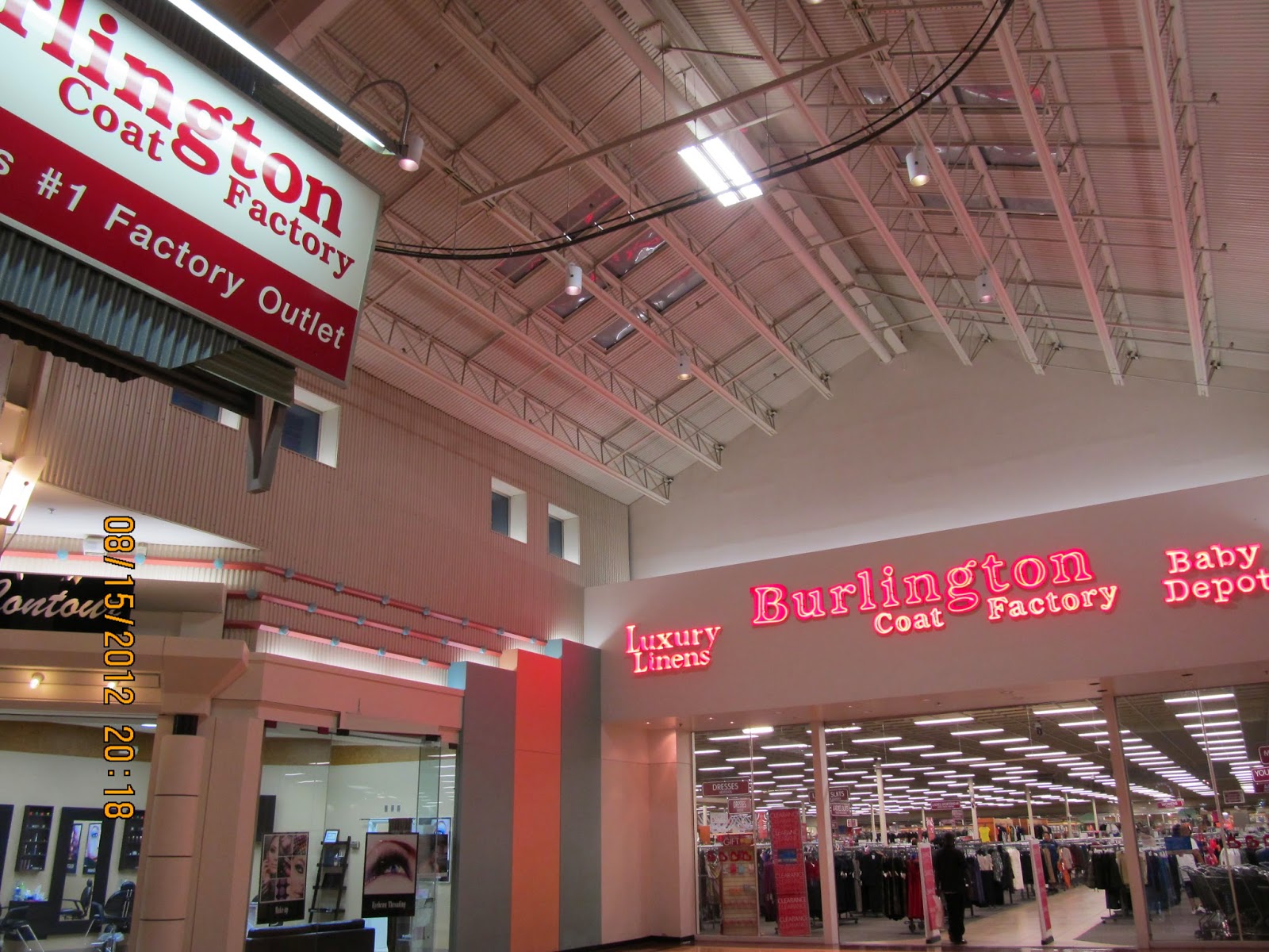 Trip to the Mall Gurnee Mills (Gurnee, IL)