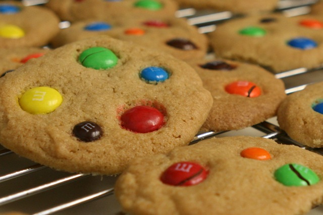 M Cookies