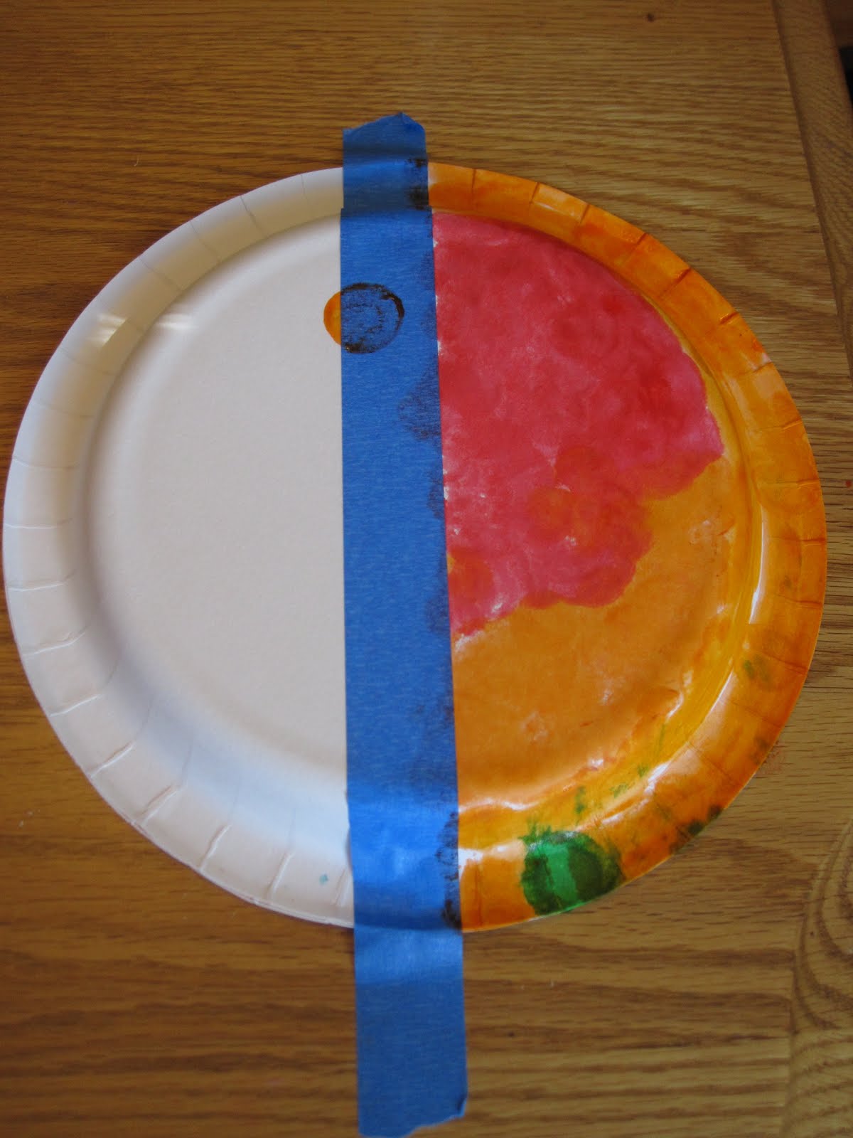Toddler Approved! Paper Plate Humpty Dumpty Puppet
