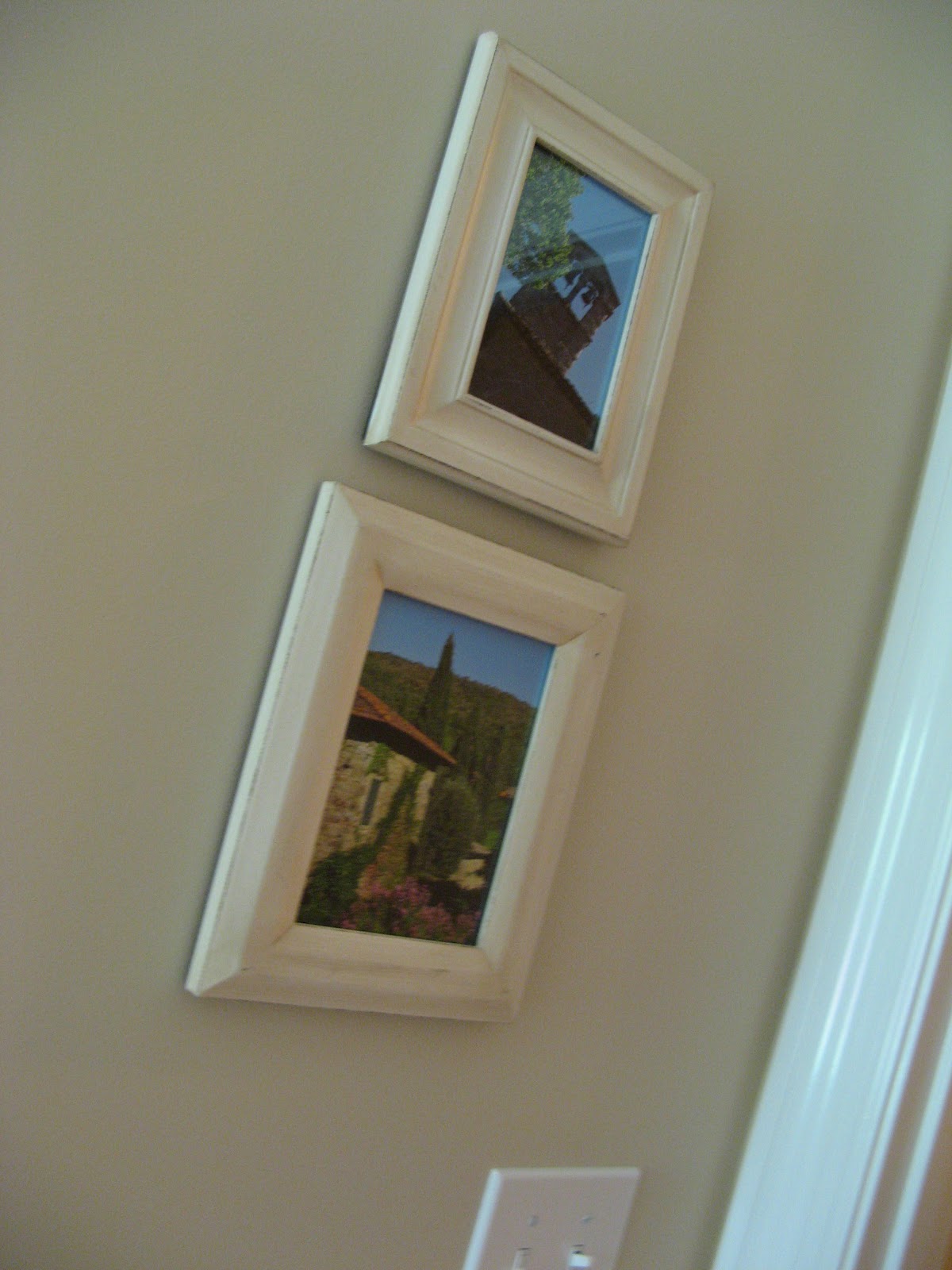 Susan Snyder HANGING A TABLE FRAME ON WALL