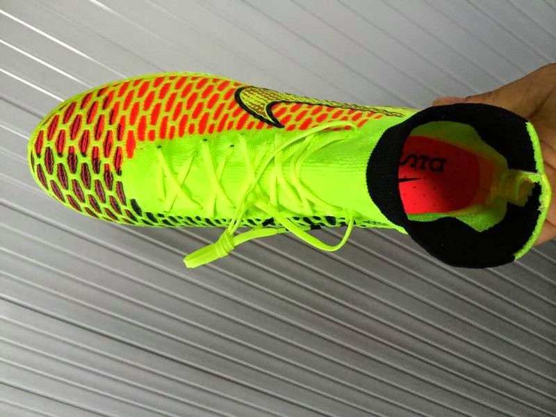 Nike MAGISTAX Proximo TF Mens Turf Soccer Cleats eBay