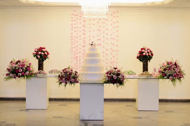 Histórias Reais | Casamento Gisele e Cassio decoração simples casamento, decoração casamento, casamento, casamentos, decoração de casamento, festa de casamento, festa casamento, festa casamento simples, decoração para casamento, vestido de casamento, vestidos de casamento, vestido casamento, vestida de noiva, festa de casamento chic, festa chic, casamento chic, casamento chic simples, casamento clean, casamento chic clean, fotos casamento, fotos de casamentos, casamento rosa, decoração rosa, decoração casamenro rosa, decoração casamento rosa chic, casamento rosa, casamento cor de rosa, decoração de casamento rosa, casamento real, casamentos reais, casamento brasil, casamento brasileiro
