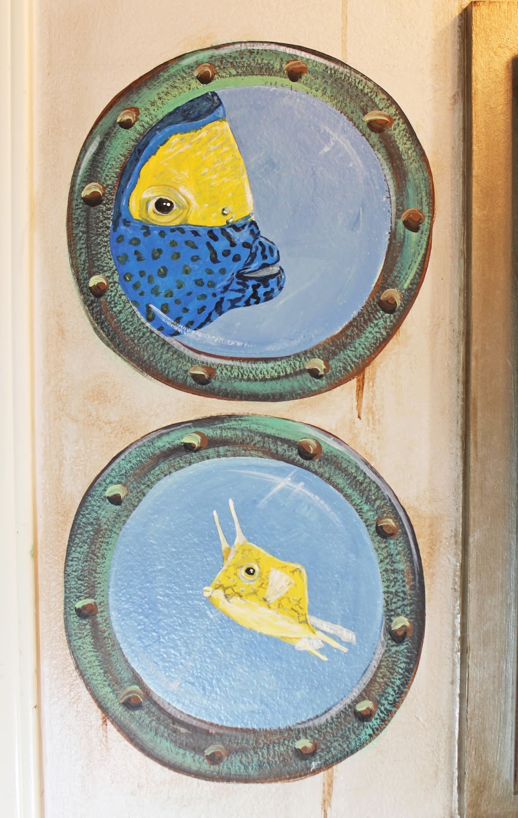 The ragged wren Yellow Submarine