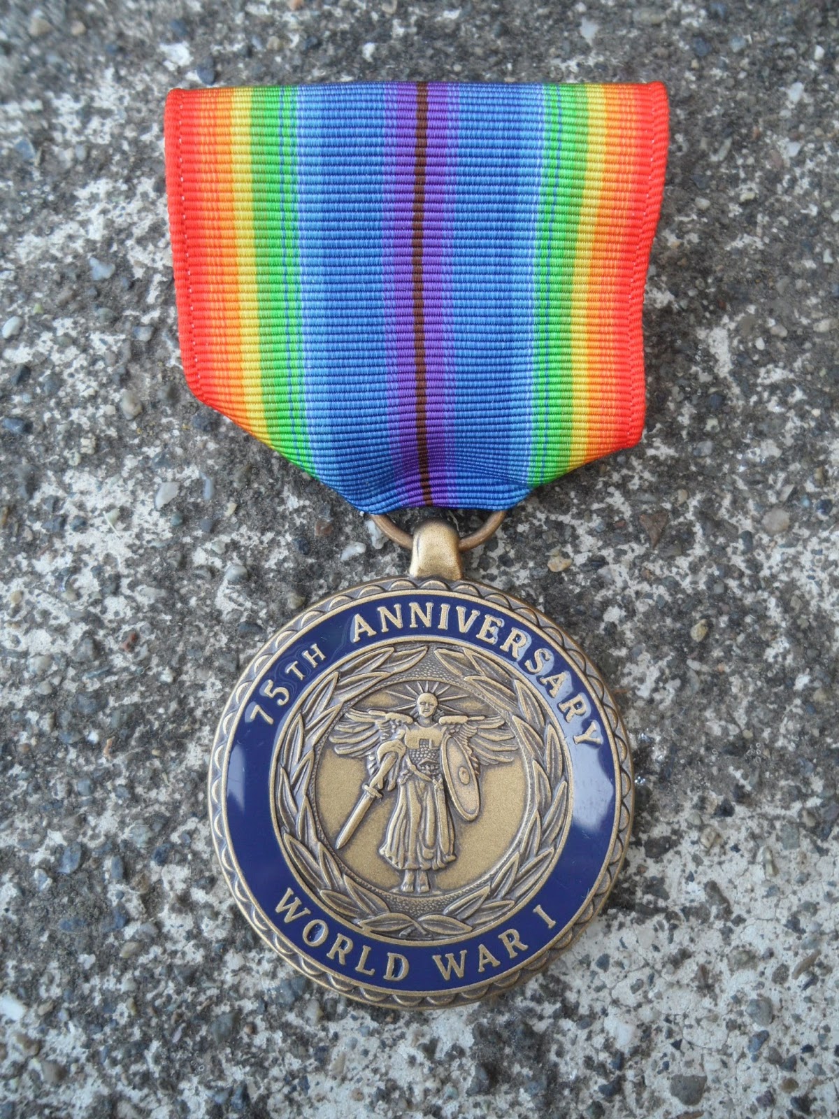 Four Bees World War 1, 75th Anniversary Commemorative Medal, WW1