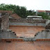 Khổ vì cái danh hão