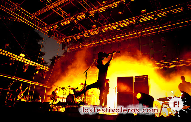 Placebo en el festival Les Déferlantes 2015