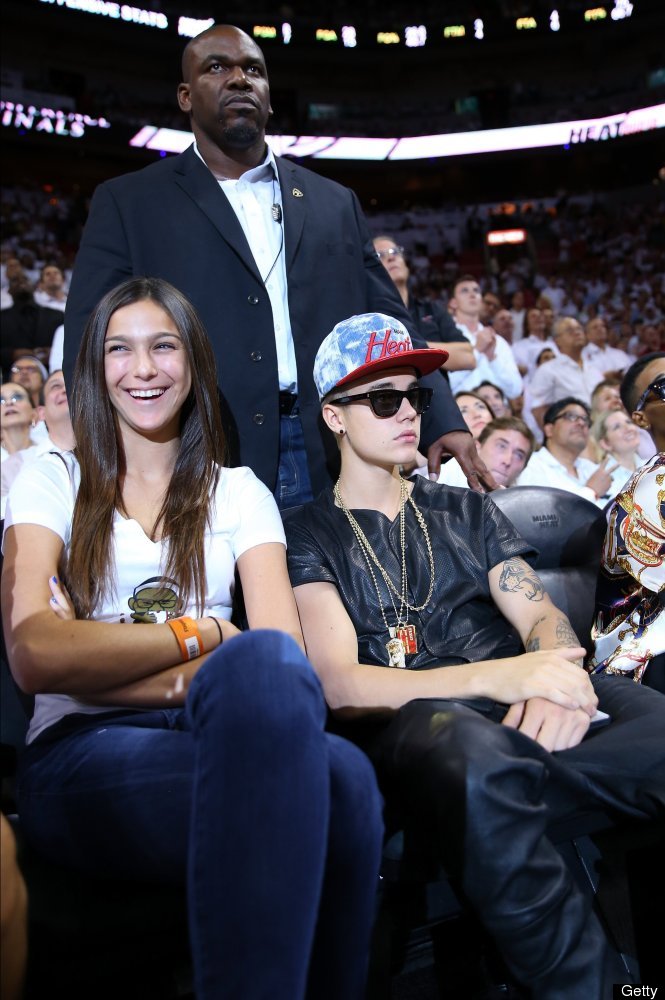 Light 'em Up! Justin Bieber Bodyguards Accused Of Battery Against