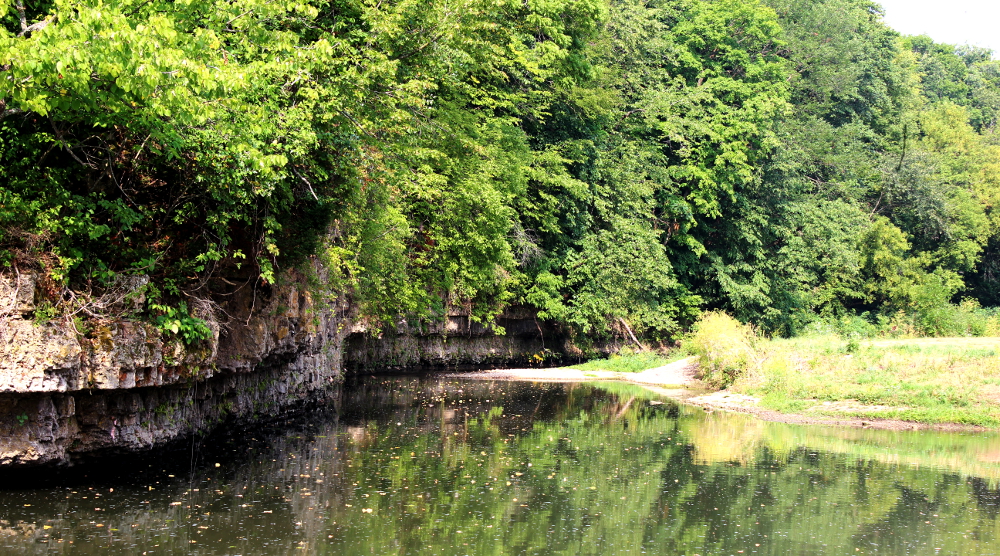 Illinois Wisconsin Fishing apple river smallmouth bass