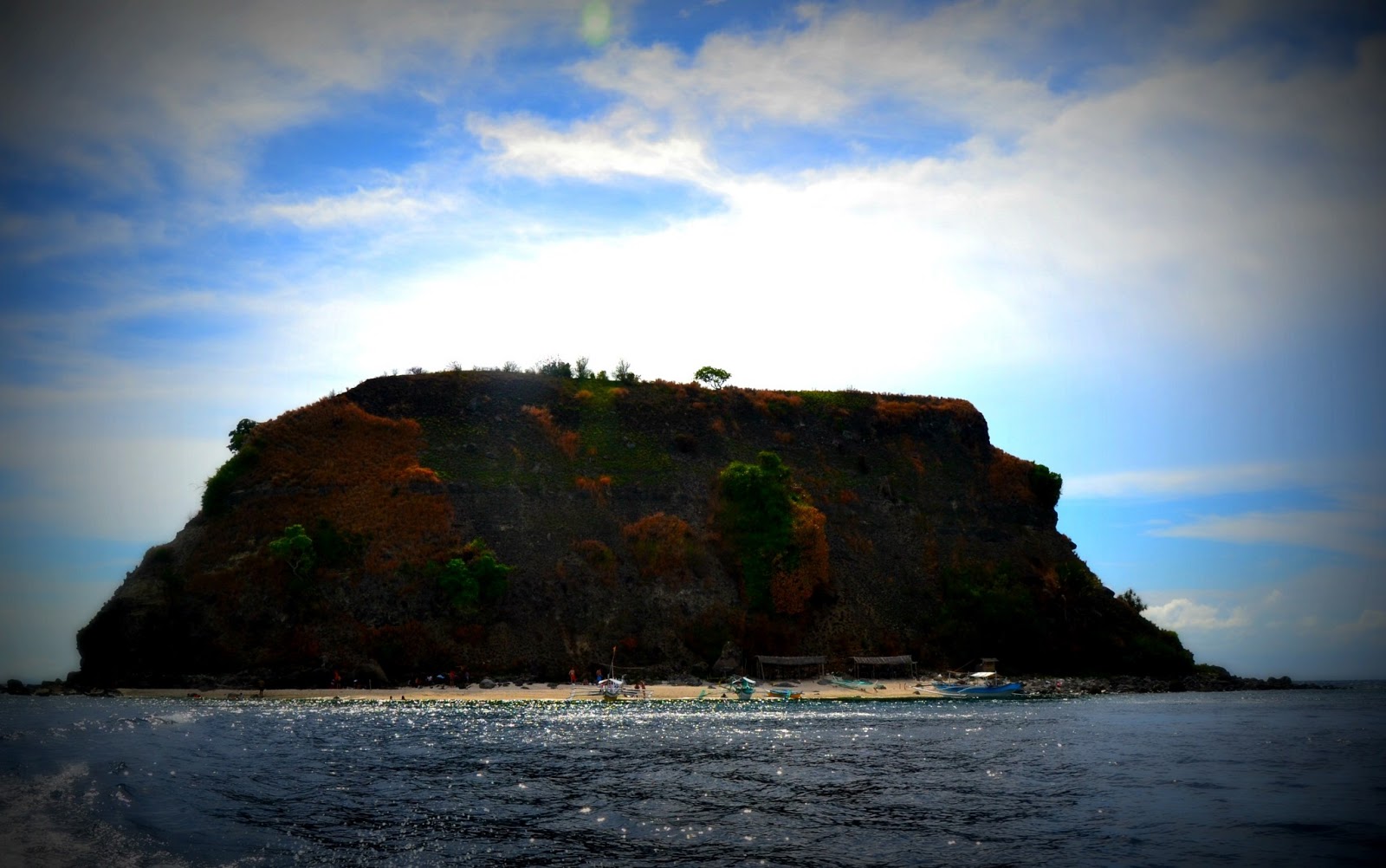 Batangas: Sombrero Island