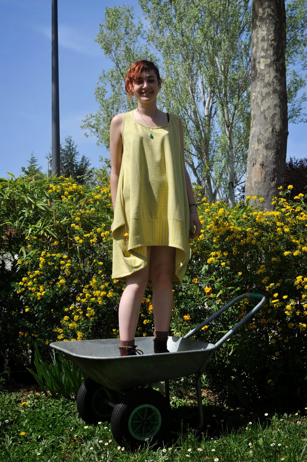 robe tunique à rayures jaune/grise