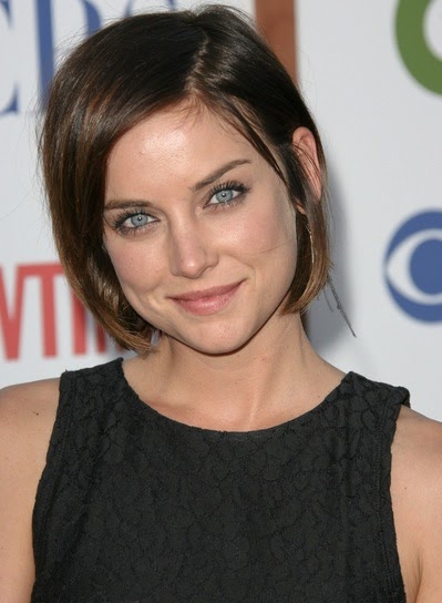 Celebrity Hairstyle Easy To Style Short Haircut Like Celebrity