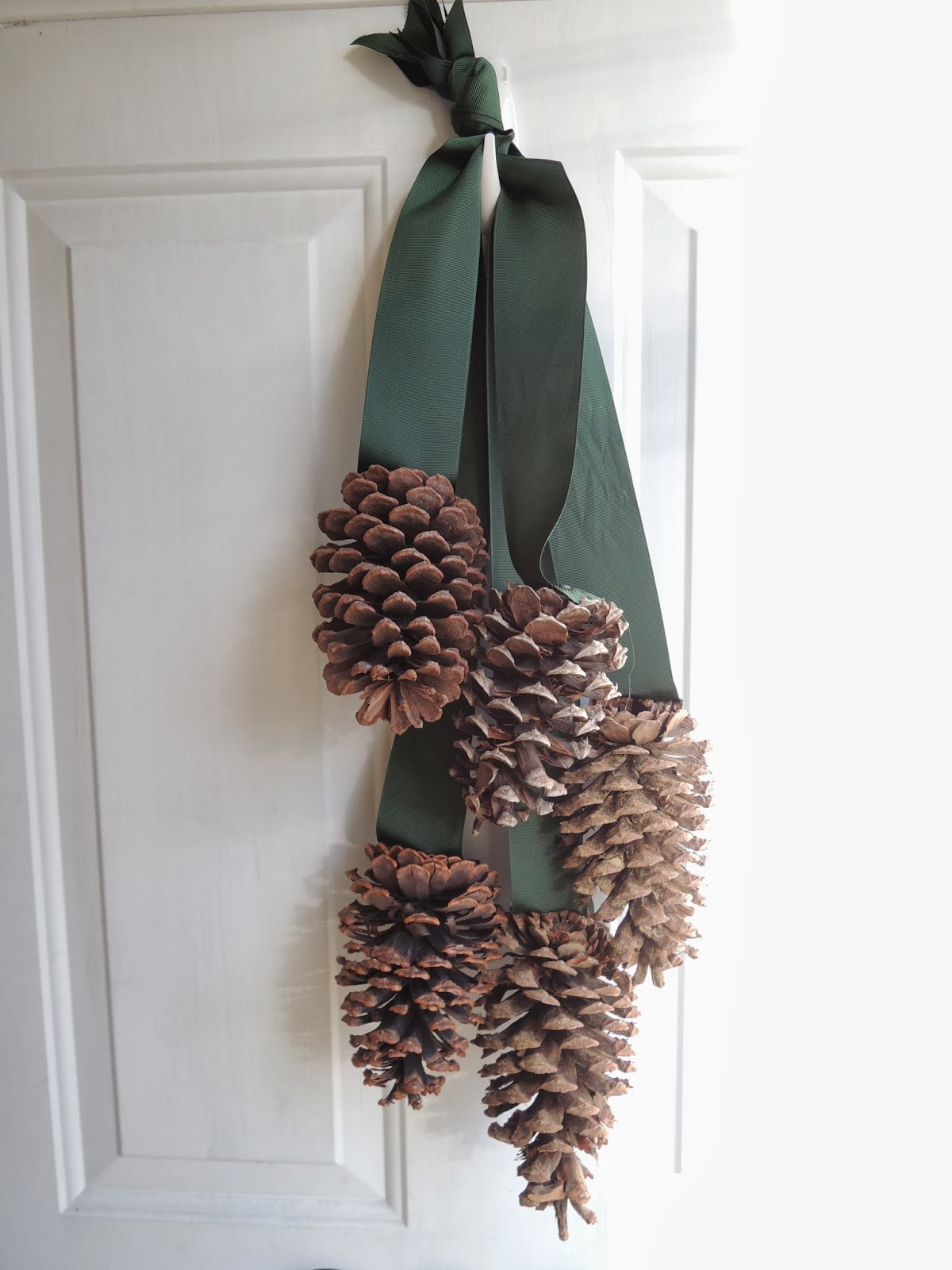 Holly Goes Lightly Diy Pine Cone Door Hanger