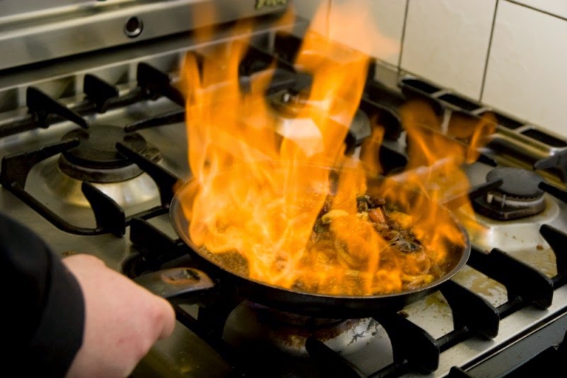 Flamberen Vlam in de pan Gedichten en verhalen uit het leven