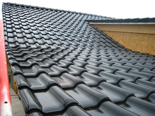 Eichen 7a: Tag 10 - Dach, Fenster, Farbe Dachüberstand-Sparren