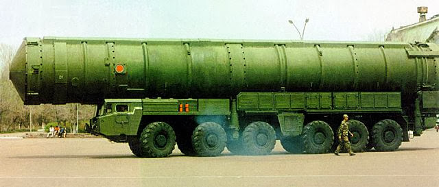 http://2.bp.blogspot.com/-82bcsOe74ps/UrQTl7BXD0I/AAAAAAAAPc8/nMerNM-exII/s640/DF-41_Dongfeng_41_ICBM_InterContinenatl_Ballistic_Missile_China_Chinese_army_defense_industry_military_technology+China+test-fired+new+Dongfeng+41+DF-41+ICBM+InterContinental+Ballistic+Missile..jpg