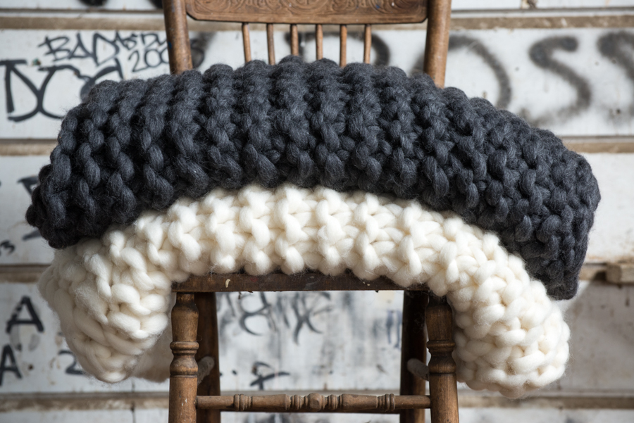 milo and mitzy: Chunky knit throws for Milo and Mitzy
