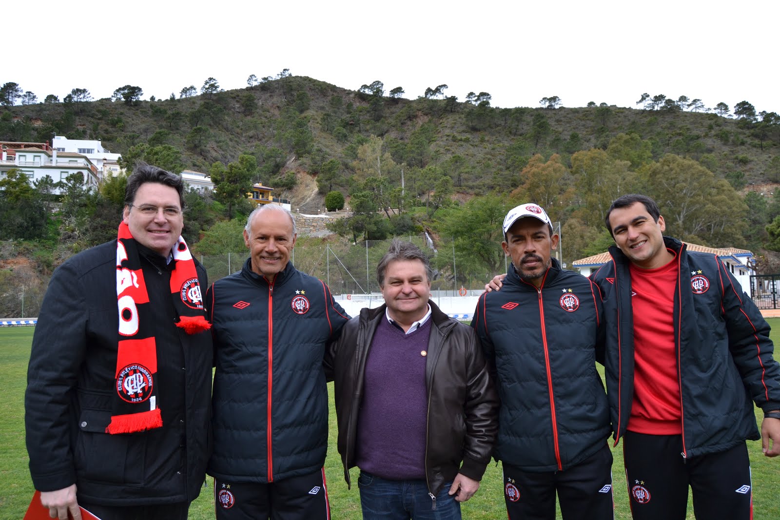 Treino na Espanha - Foto com Moraci Santana