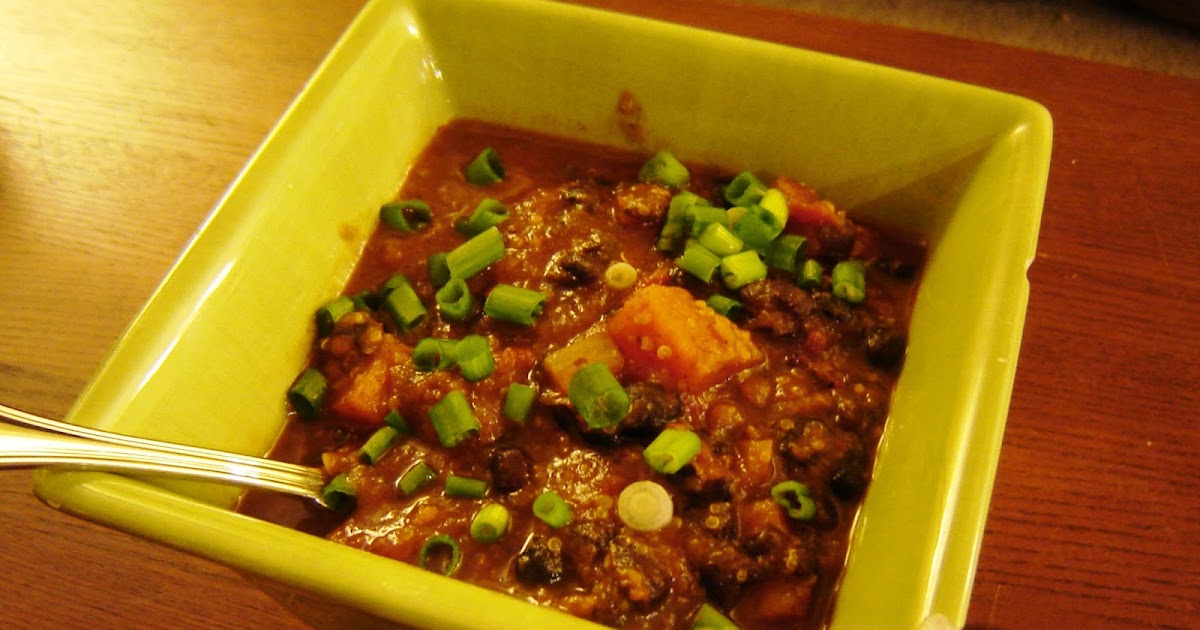 Dinner is Vegan Quinoa and Black Bean Chipotle Chili