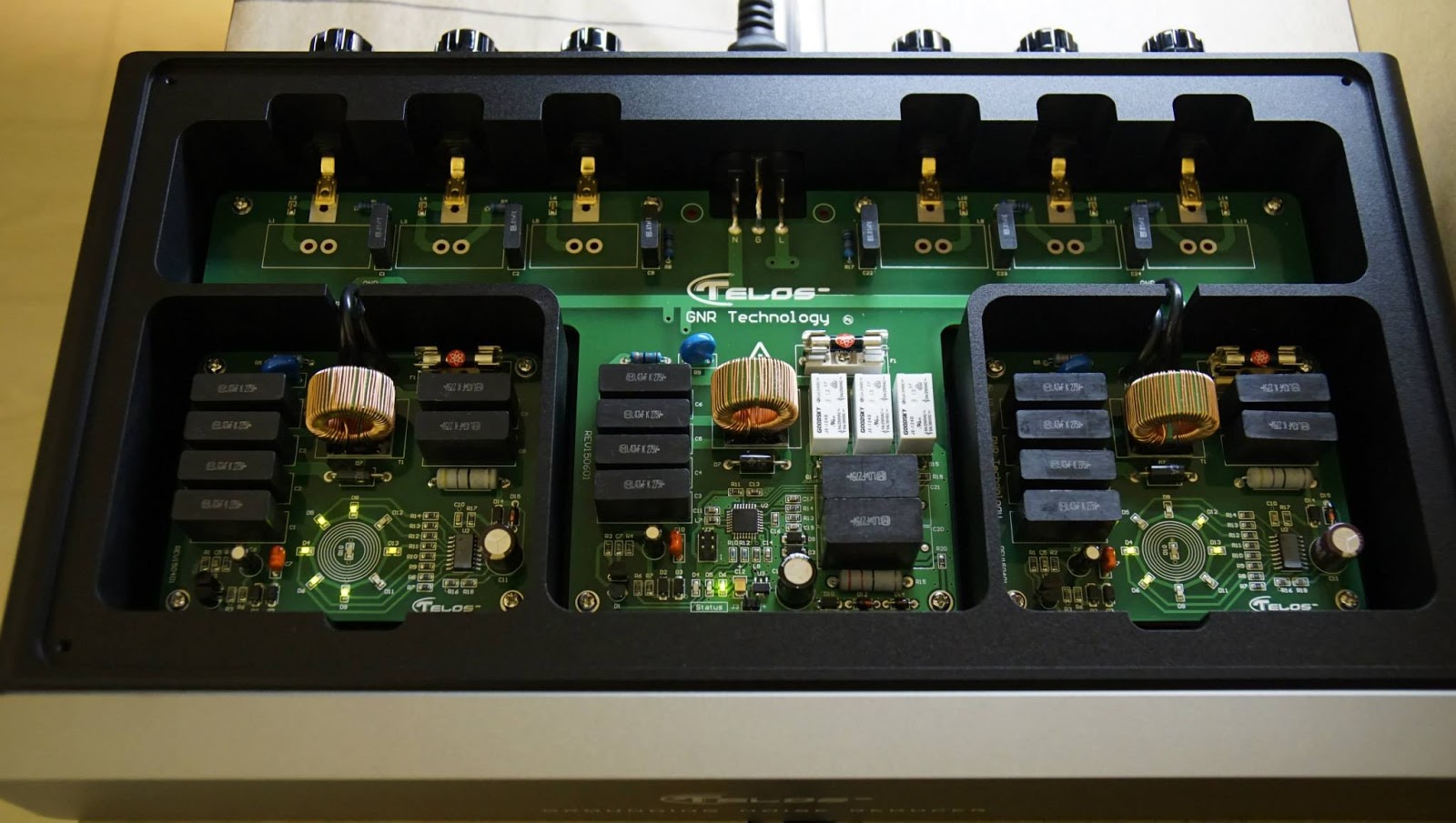 Mono and Stereo HighEnd Audio Magazine Telos Audio Design Grounding