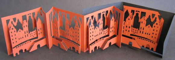 ingrid siliakus esculturas arquitetura de papel