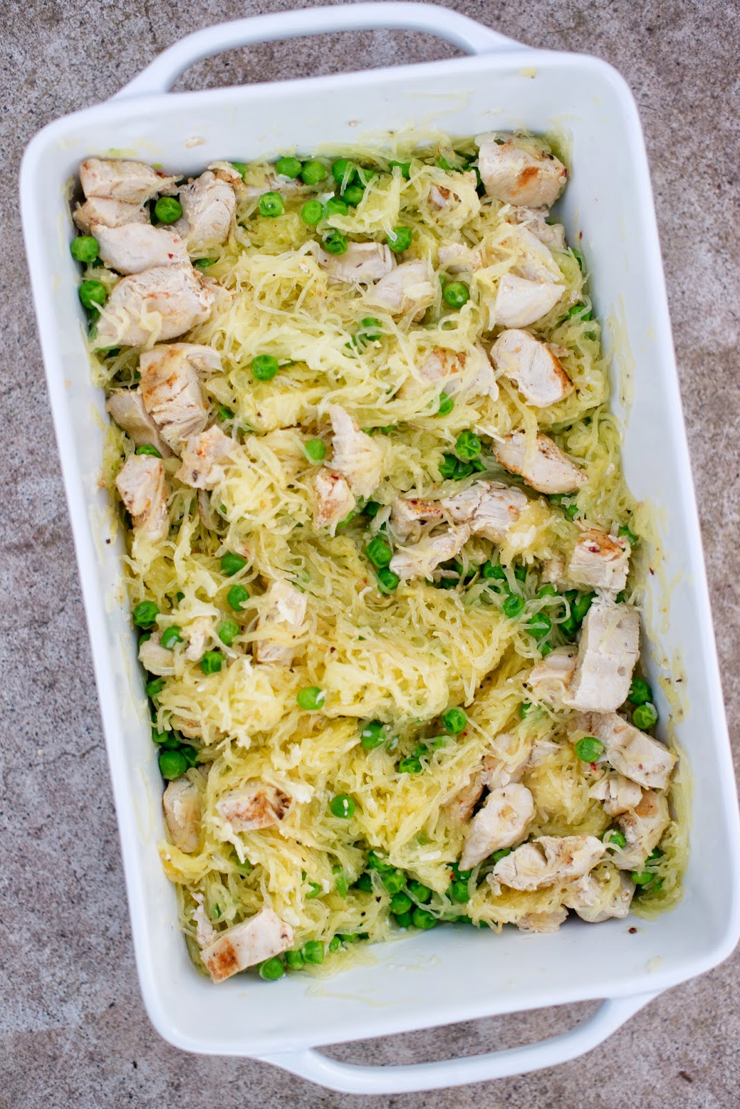 Domestic Fashionista: Garlic Parmesan Spaghetti Squash with Chicken and ...