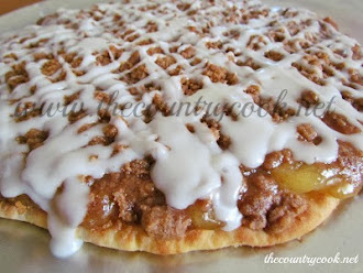 Apple Pie Pizza