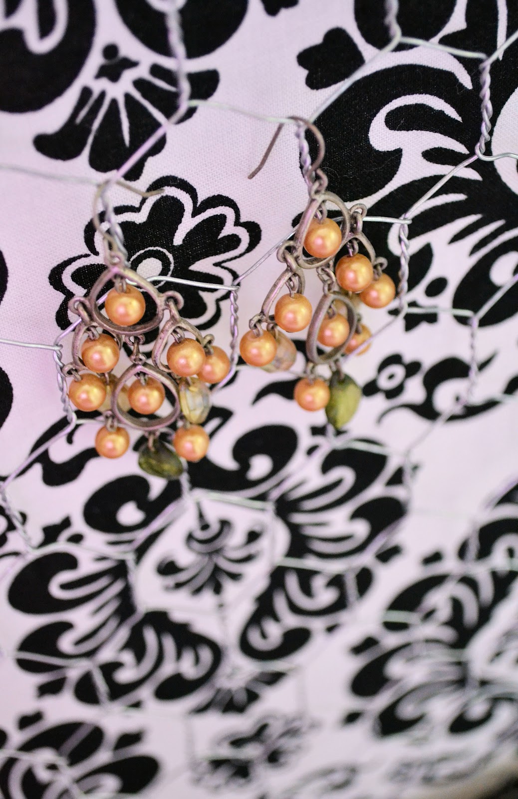 Shabby Love Damask Jewelry Holder