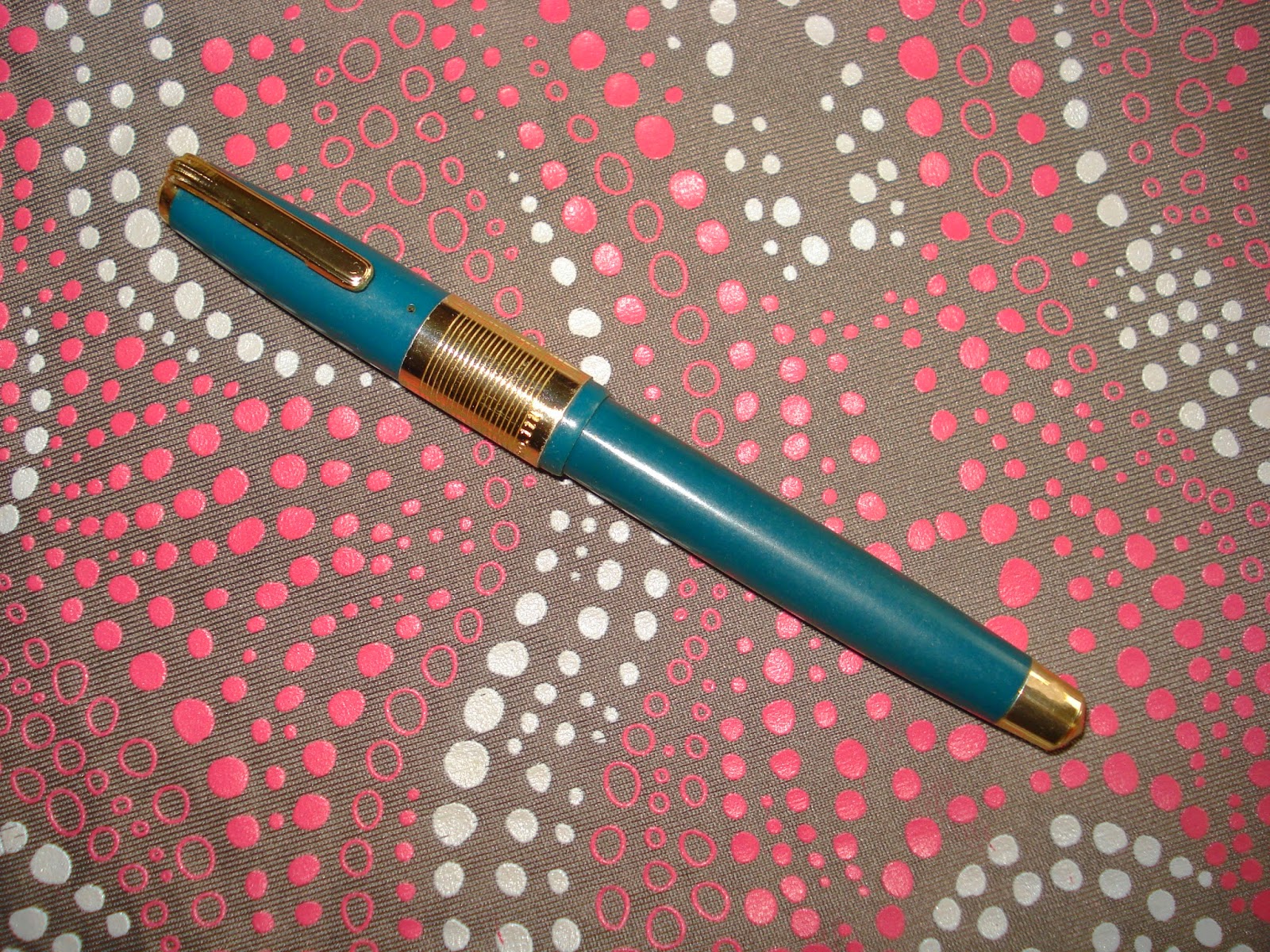 jaisiri THE “MAJESTIC” HAUL OF VINTAGE INDIAN & FOREIGN FOUNTAIN PENS